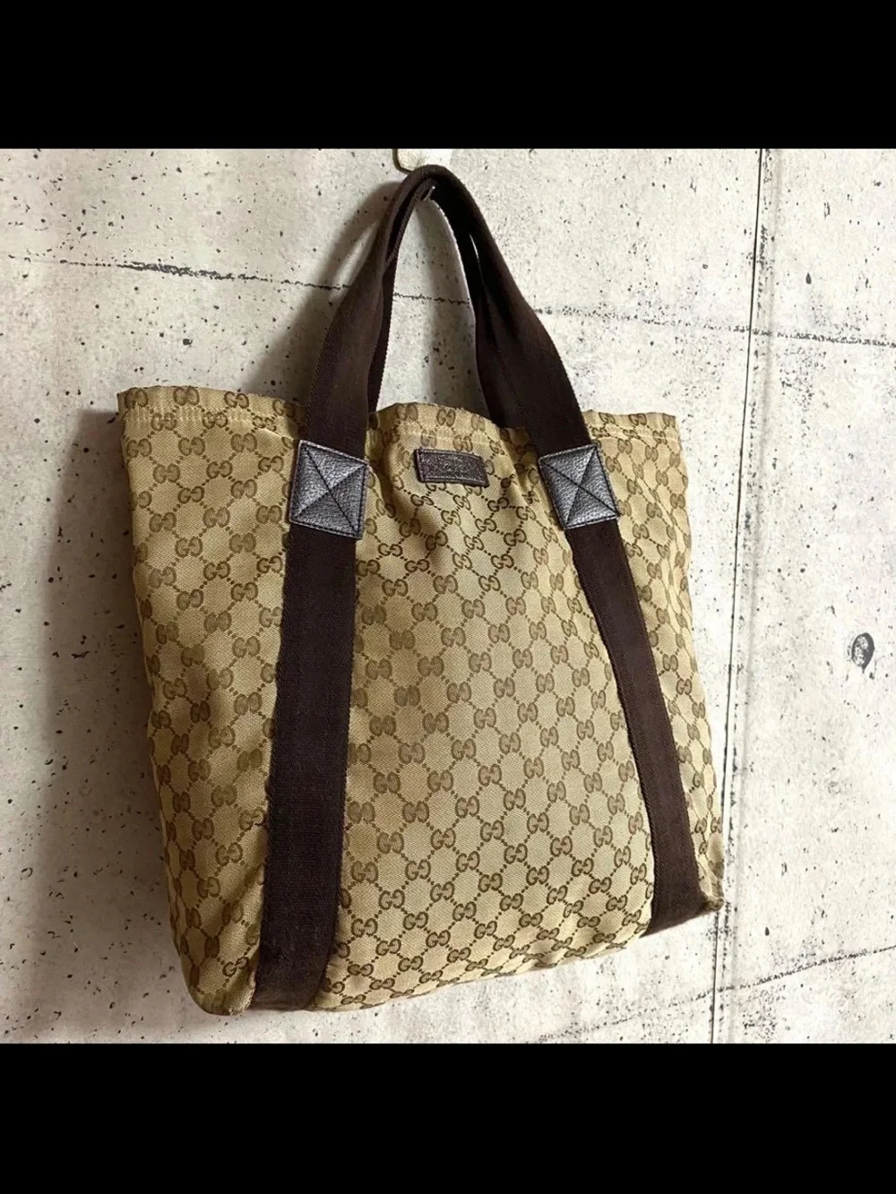Gucci classic gg