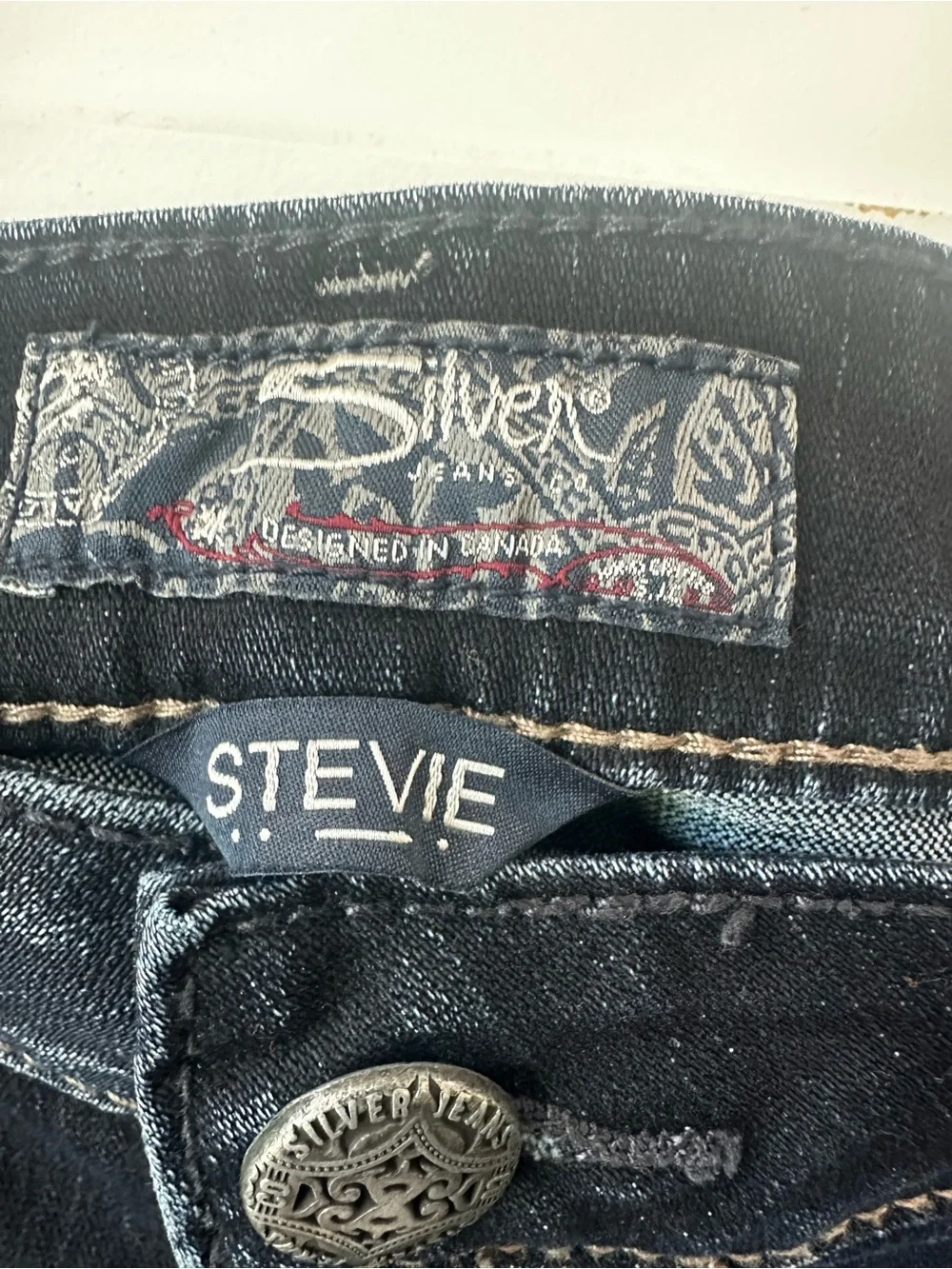 Silver Jeans product pair