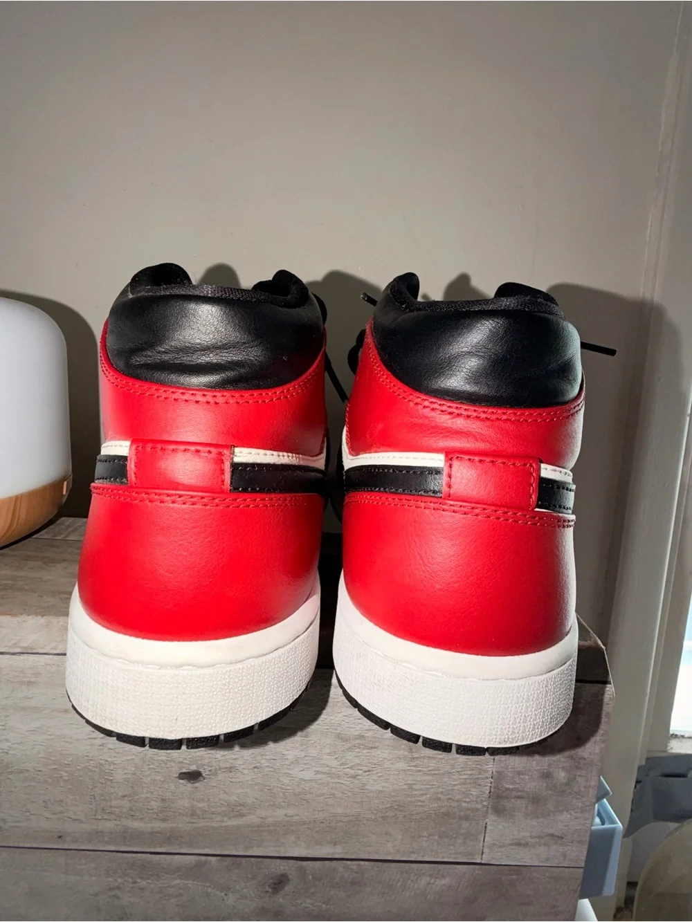 Men's Air Jordan Retro 1 Mid Casual Shoes