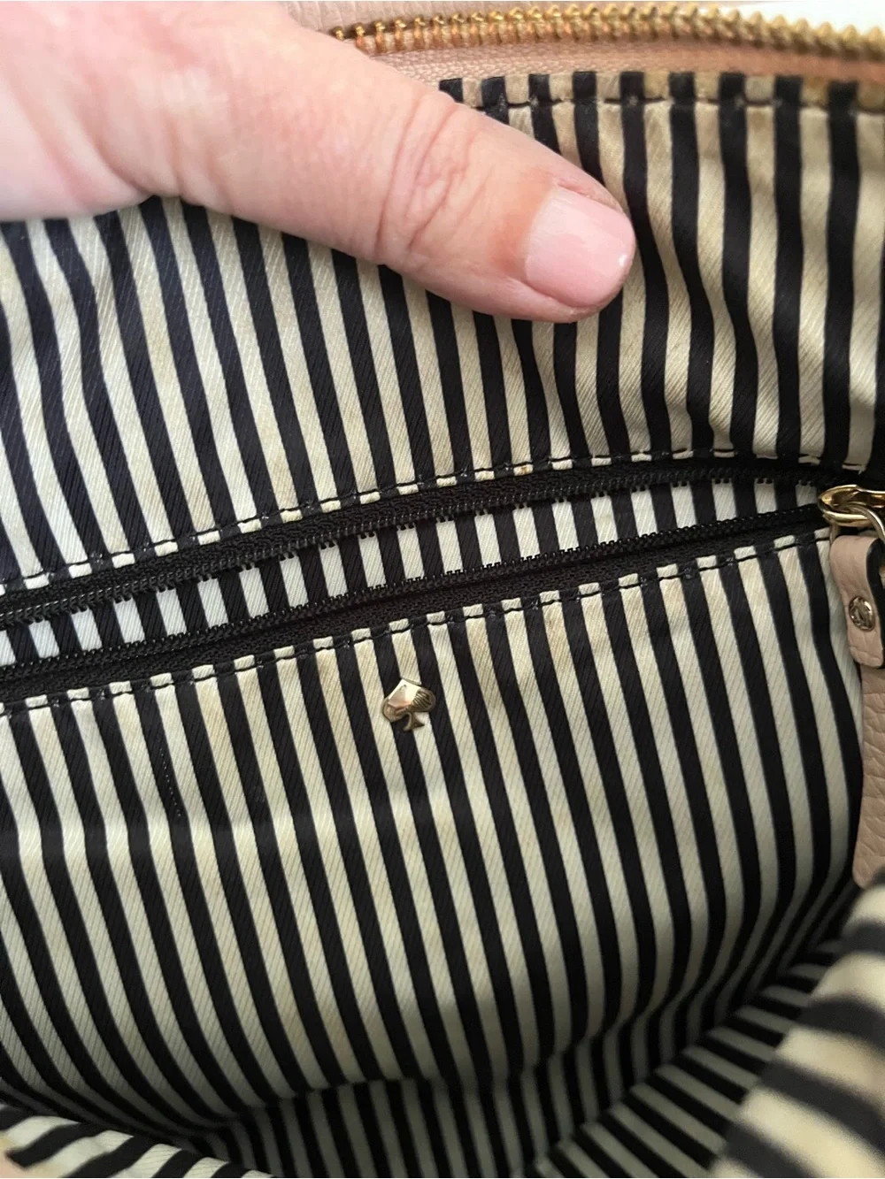 kate spade structured pebbled
