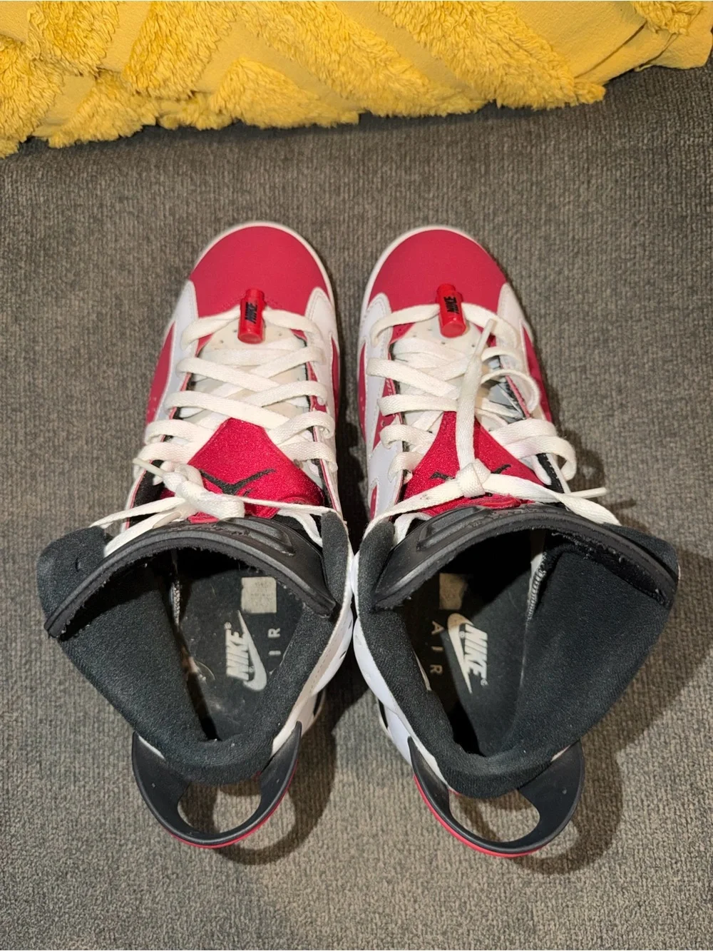 Jordan 6 Retro ‘Carmine (2021)’ Size 8M
