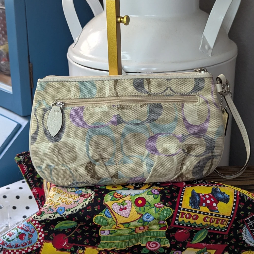 Coach Signature Canvas Wristlet in Neutral Multicolor
