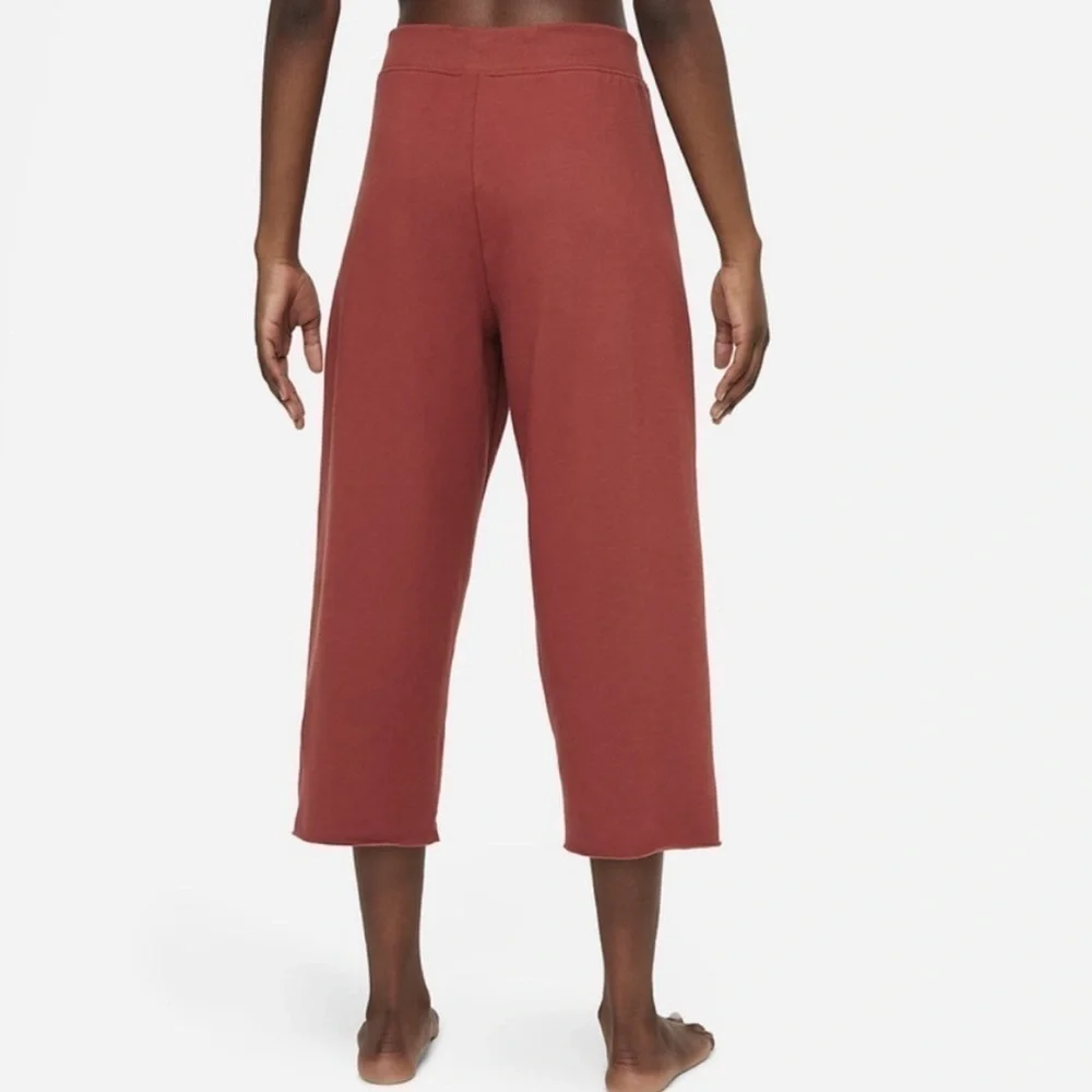 Nike nwt yoga