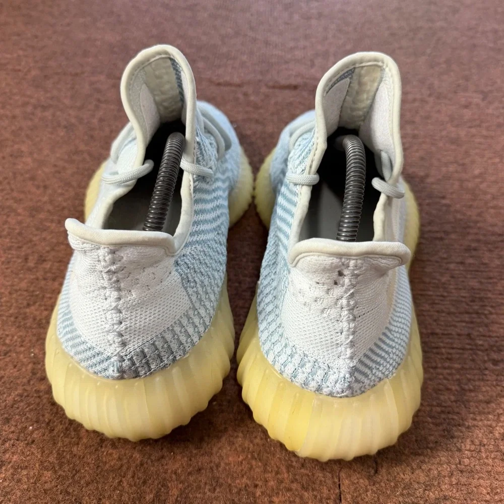 Adidas Yeezy Boost 350 V2 Cloud White Non-Reflective FW3043 Mens 9.5 Blue Grey