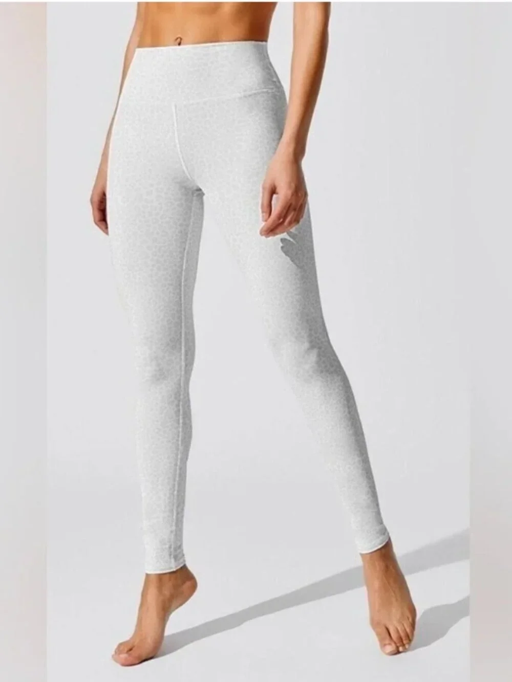 ALO Yoga Vapor Leopard High Waist Ankle Leggings White L NWT