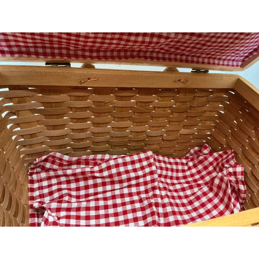 Unbranded perfect farmhouse its