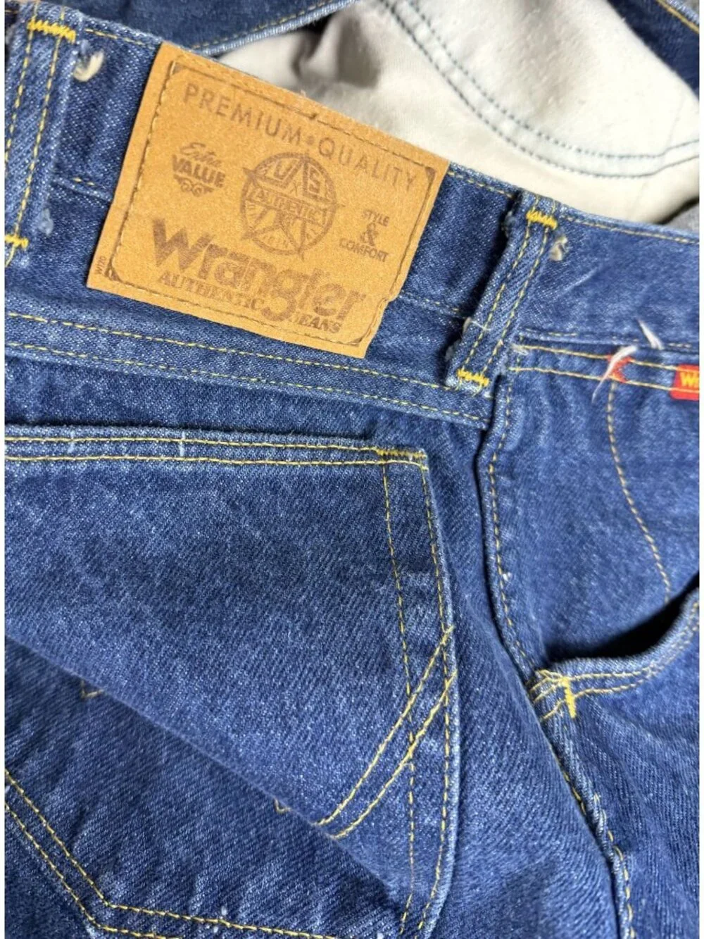Wrangler Mens Blue Denim Relaxed Fit Jeans 99001SW Size 44x30