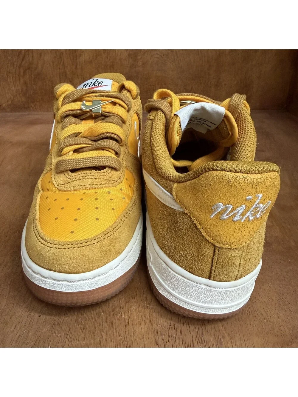 Nike Air Force 1 Low Shoes Womens Size 6 University Gold Suede Gum DA8302-700