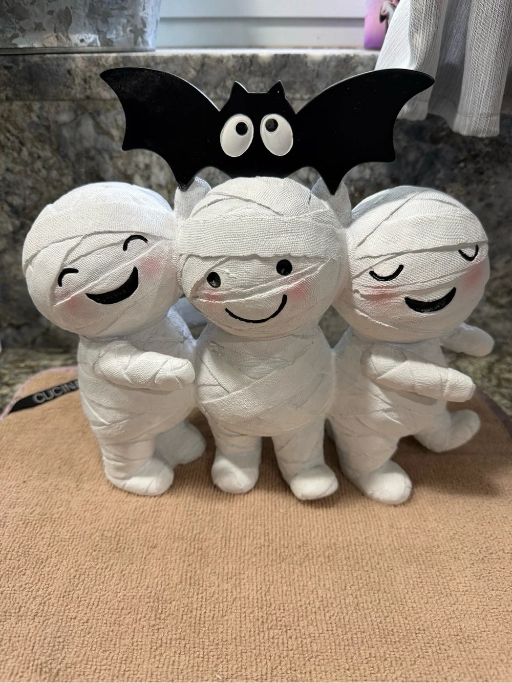 NWT Halloween Three Happy Mummies Figurine Bat Decor 9.5” Shelf Table Decoration