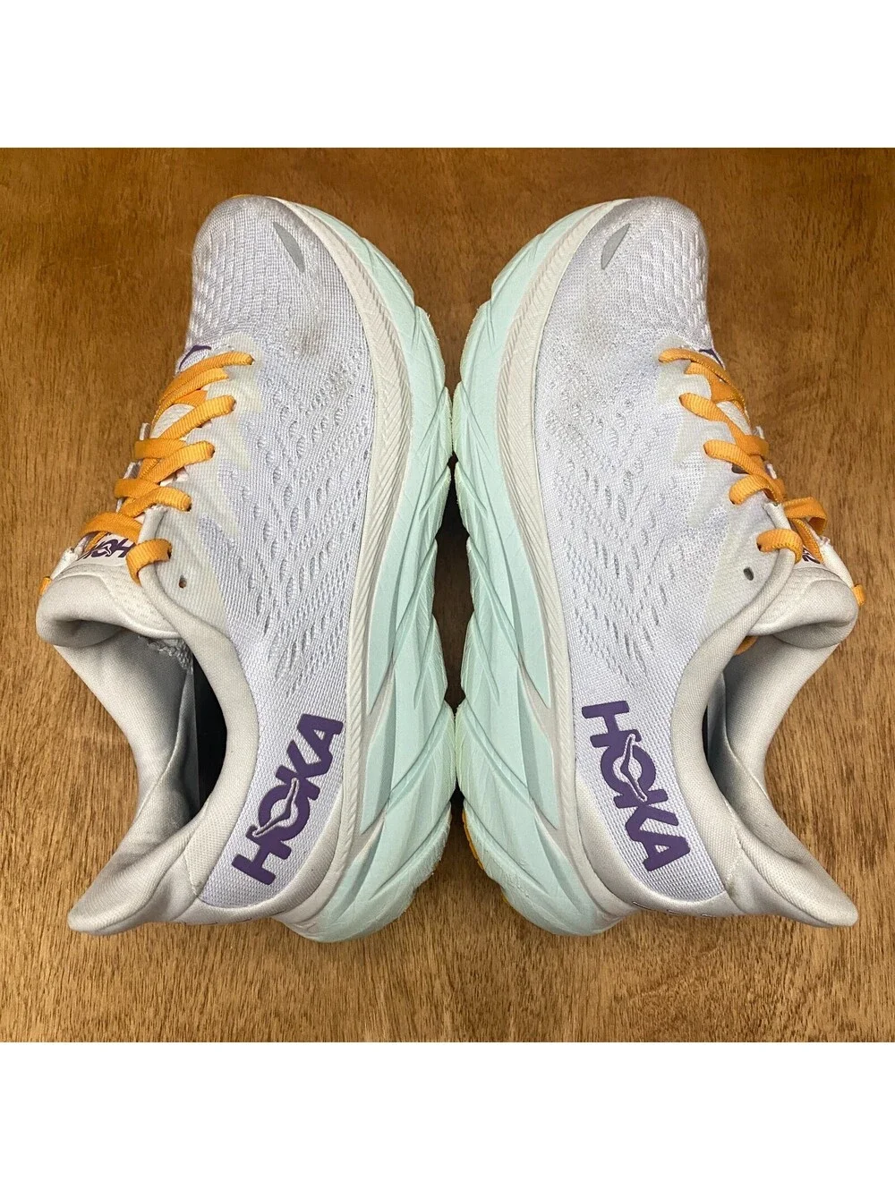 Hoka One One hoka one