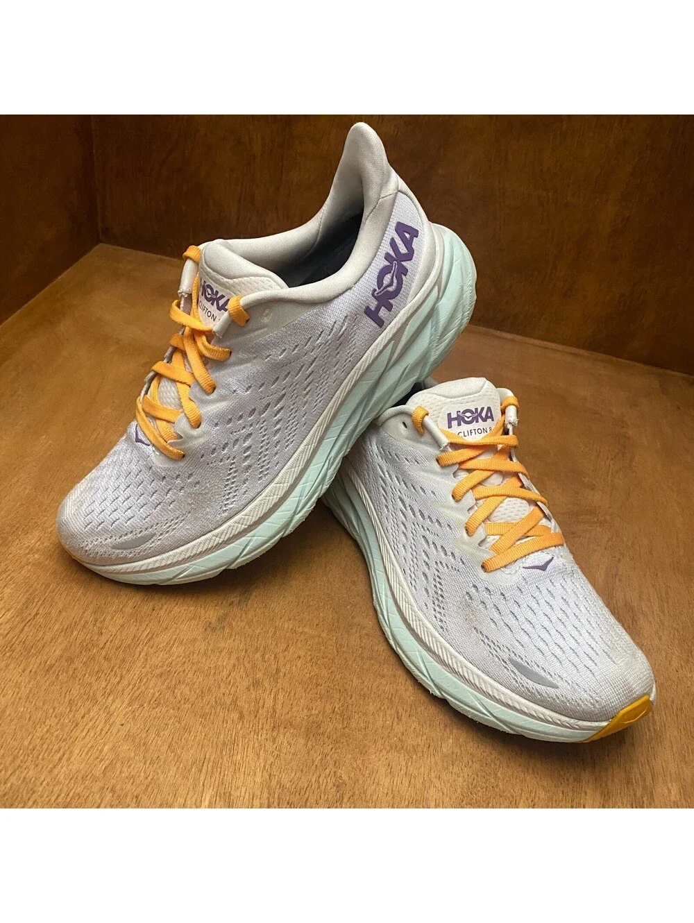 Hoka One One hoka one