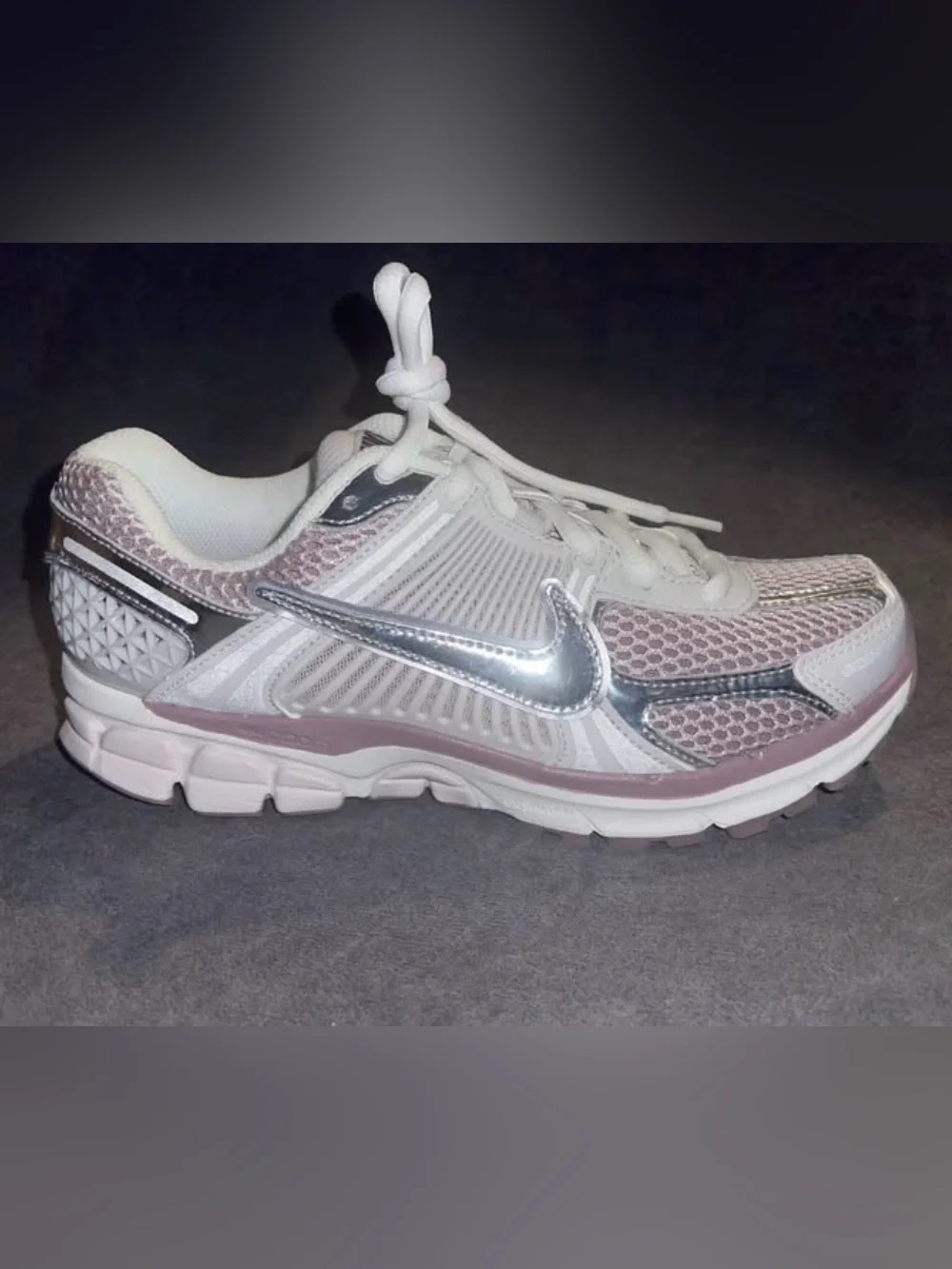 Nike Vomero Women's Sneakers size 9.5