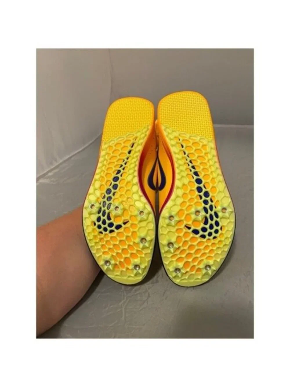 Nike read description