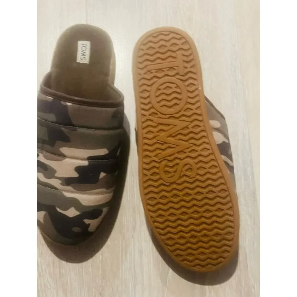TOMS Quilted Camo size 8 men Slide Slipper unisex sandals