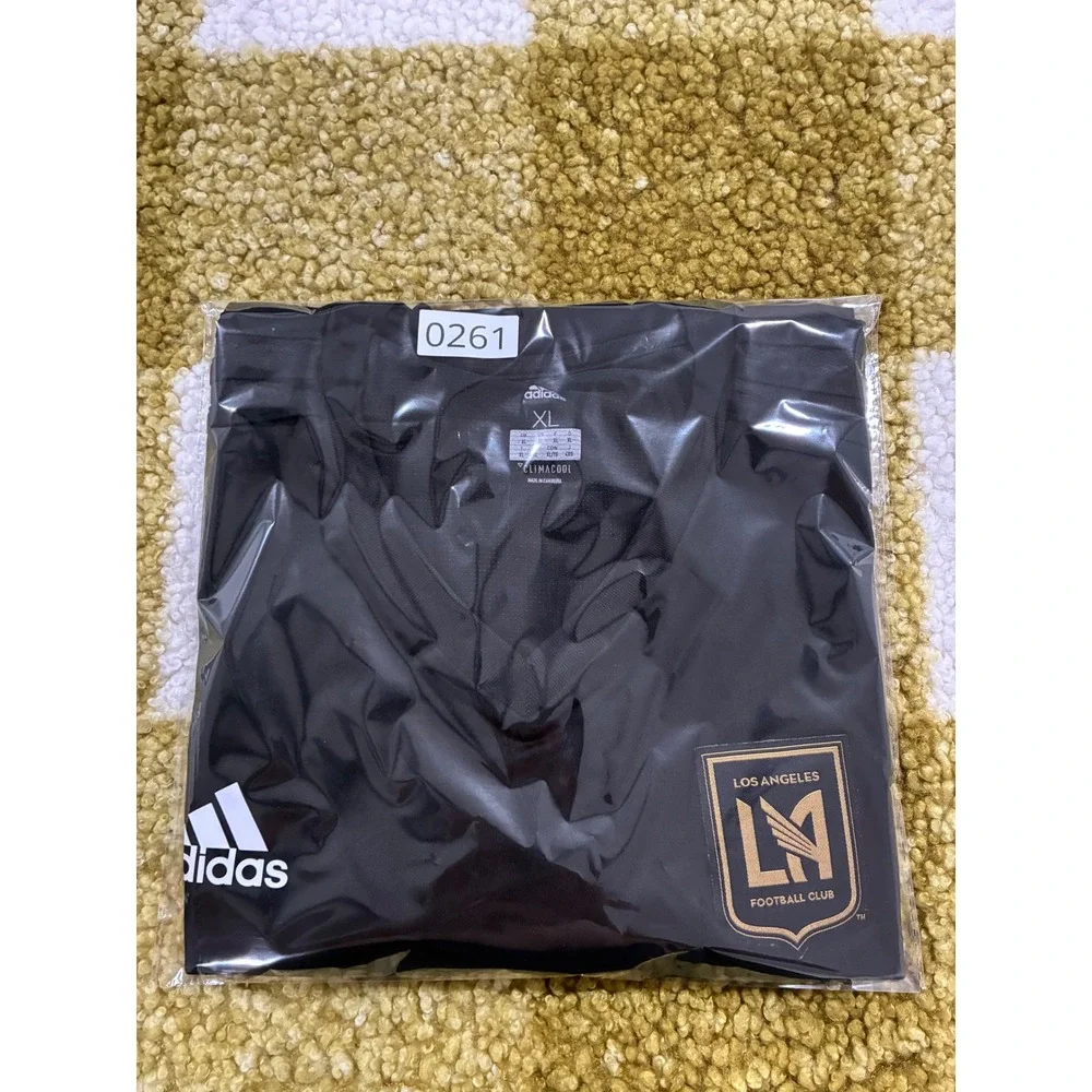adidas gold comfort shoulders