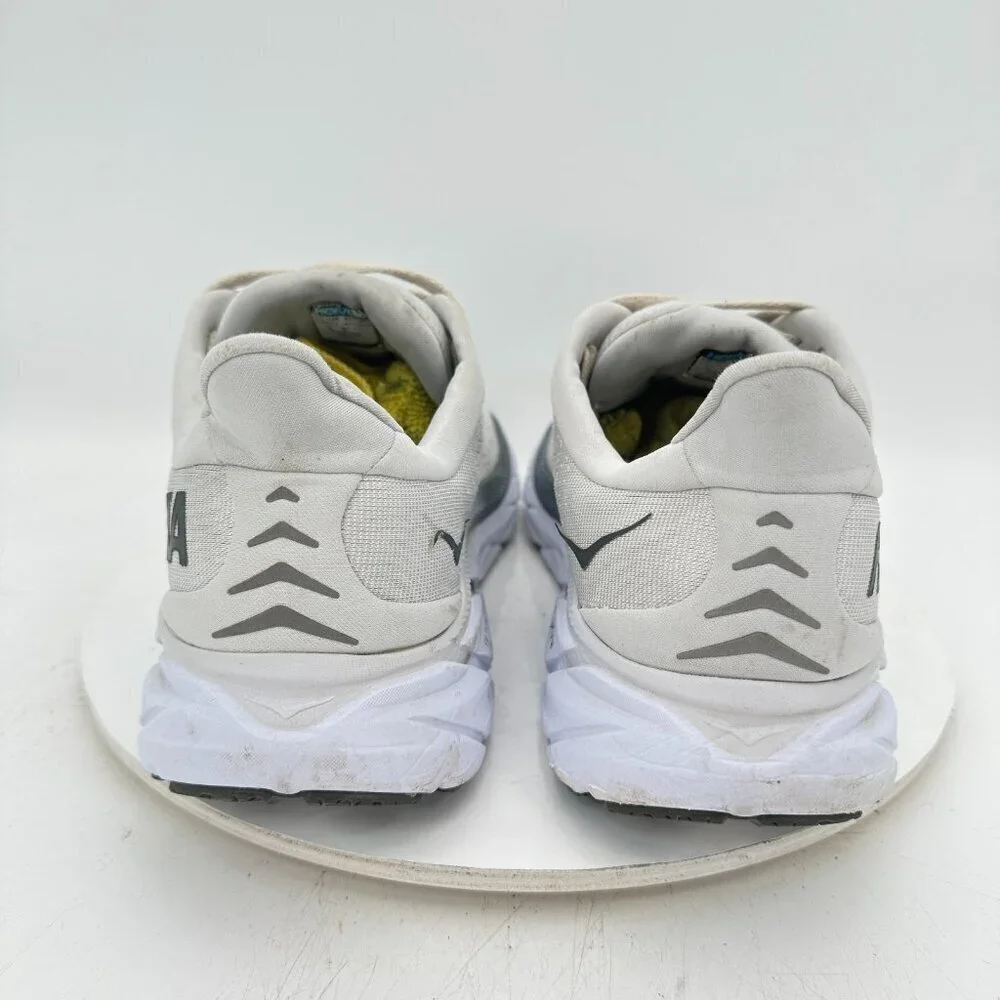 Hoka One One hoka one