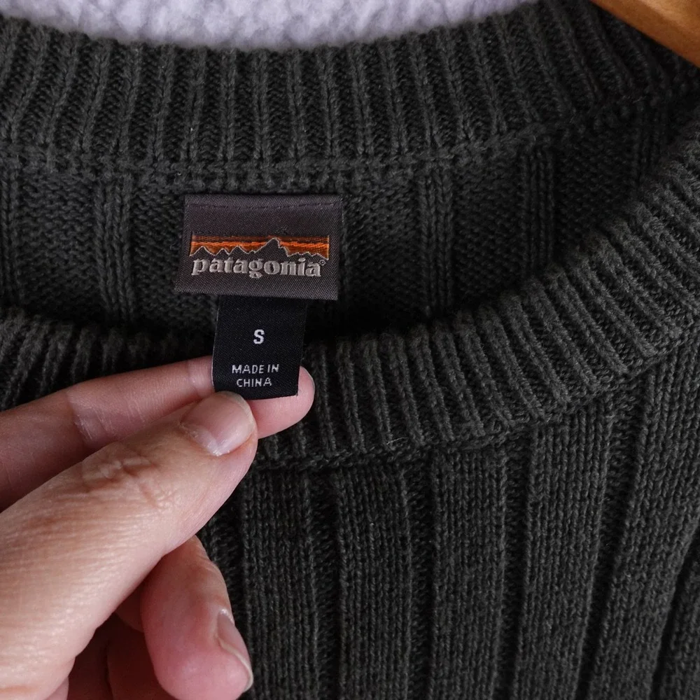Patagonia ribbed crewneck
