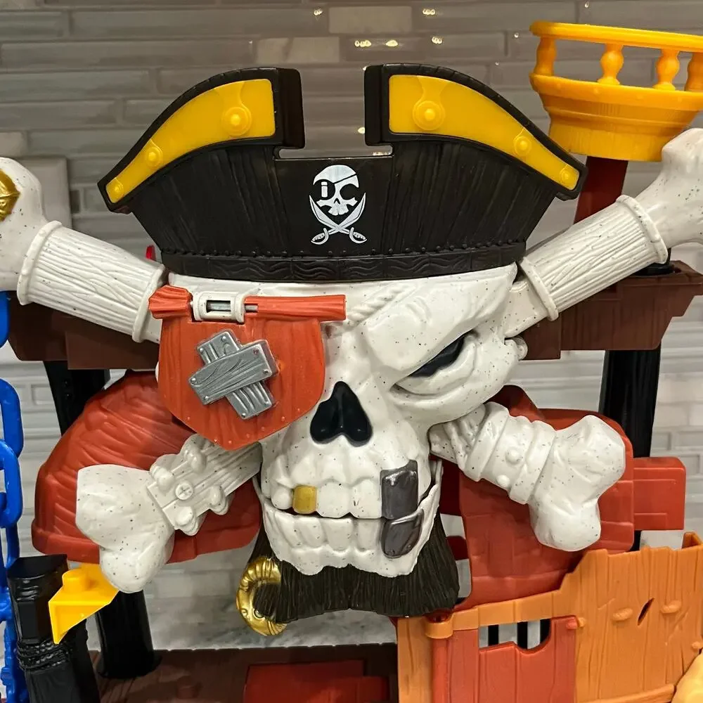 Fisher-Price Imaginext Blackbeard's Lair playset