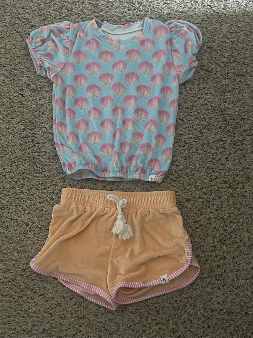 Love & Grow girls size 7 cutest softest set ever! Seashells
