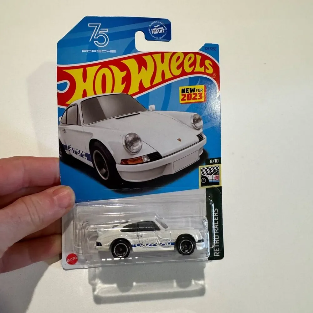 Hot Wheels RETRO RACERS '73 Porsche 911 Carrera RS 2.7 White 2023 HKG42-M9C1F