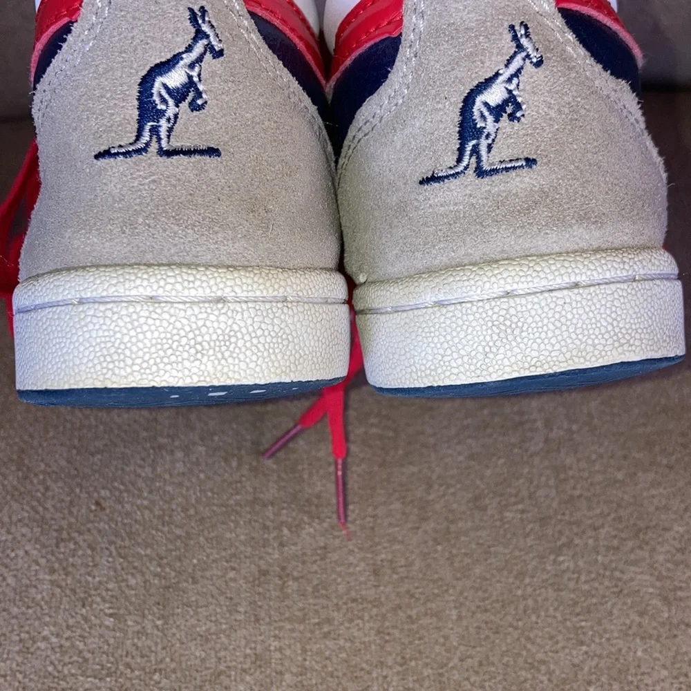 AUSTRALIAN Kids Suede High Top Basketball Shoes/Sneakers Size 13.5