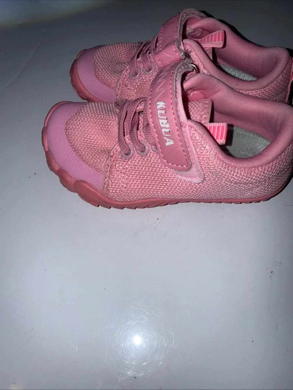 KUBUA Barefoot Shoes Boys Girls Sneakers Pink It Says Size 26, See Pics For Size