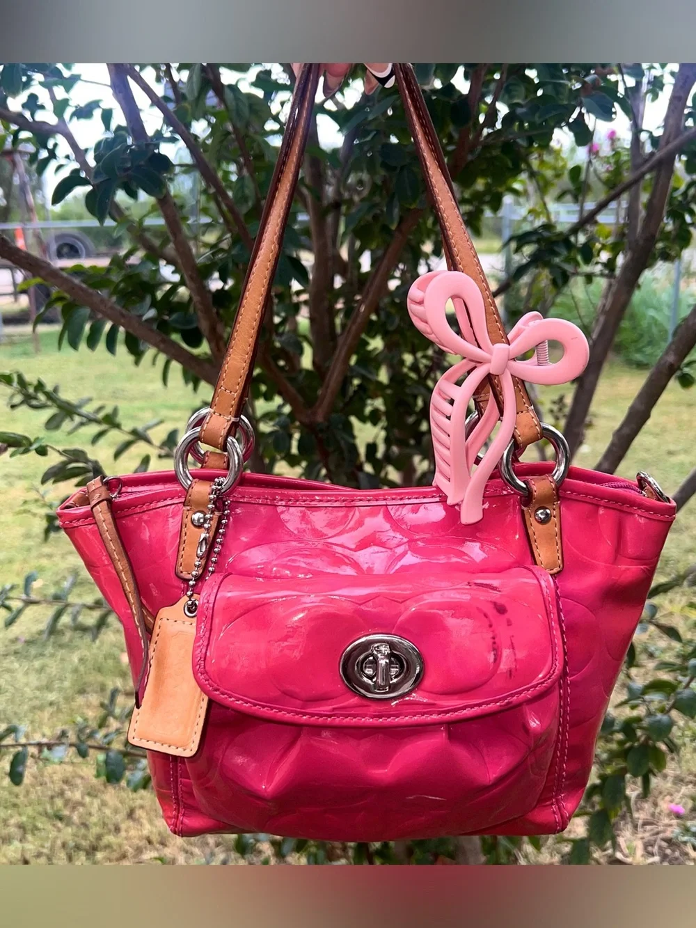 Y2K Rare Coach Embossed Pink Patent Leather Shoulder Bag F14729