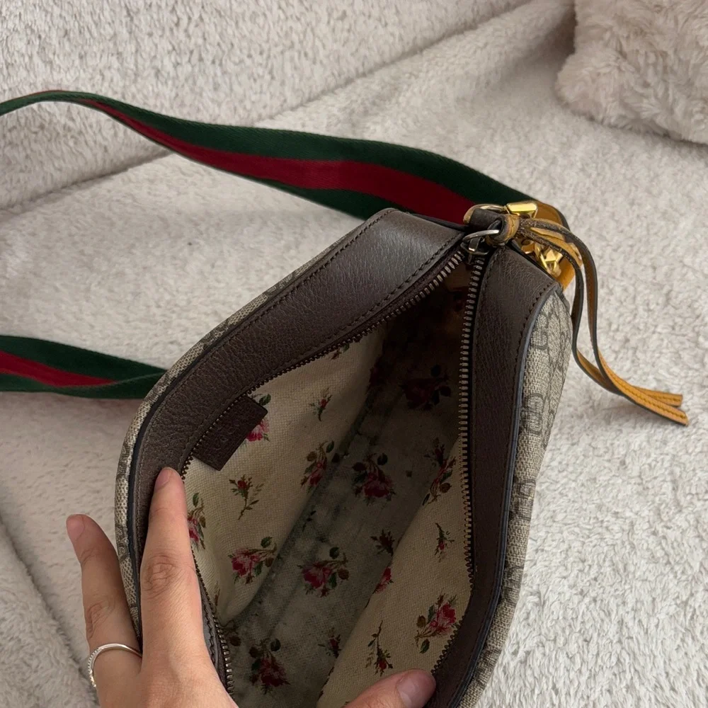 Gucci GG Supreme Beige and Brown Crossbody with Green-Red Web Strap