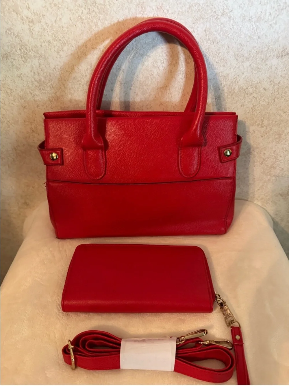 bebe merch find post