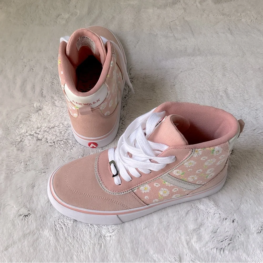 Airwalk free canvas