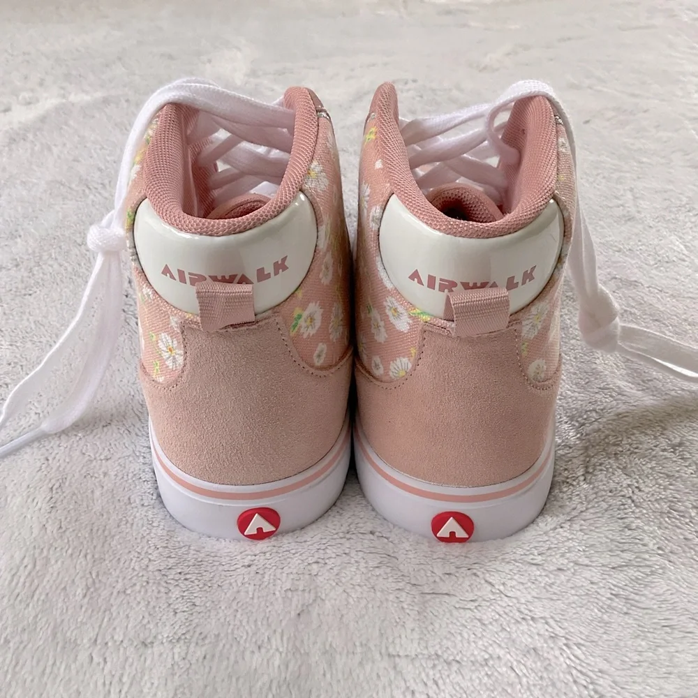 Airwalk been fast