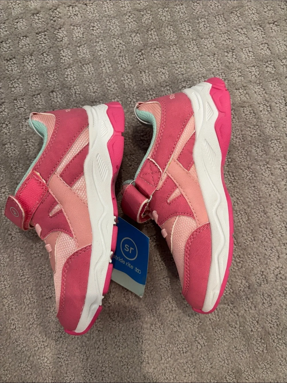 Kids Pink Stride Rite 360 sneakers with Hook-and-Loop Strap