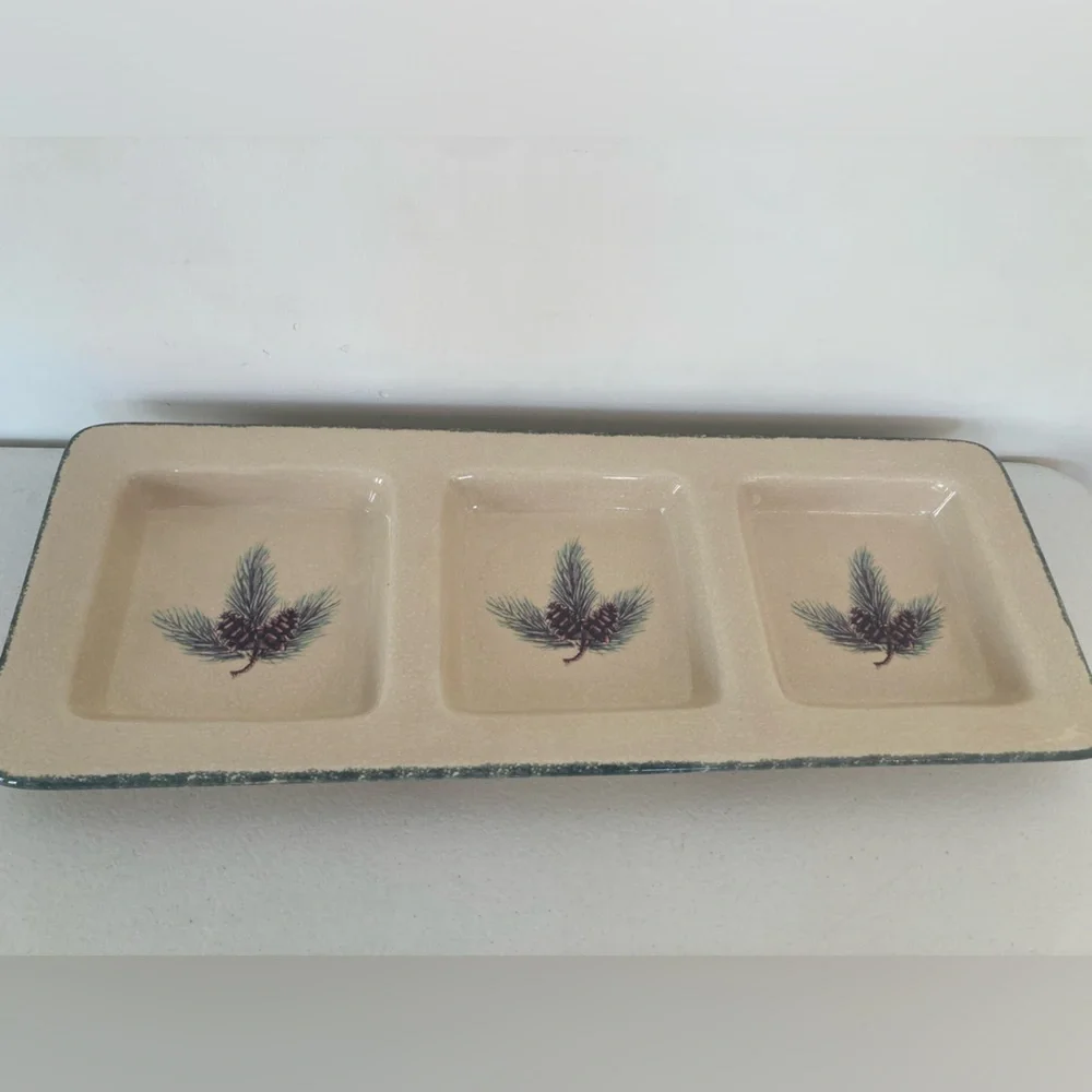 Home & Garden Party Northwoods Stoneware Rectangular Divided Server Pinecone