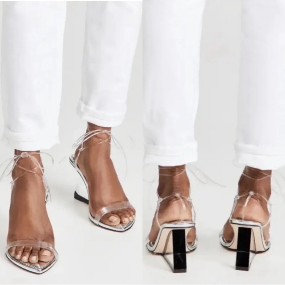 GOOD AMERICAN WOMEN’S CINDER-F*CKING-RELLA WEDGE in SILVER