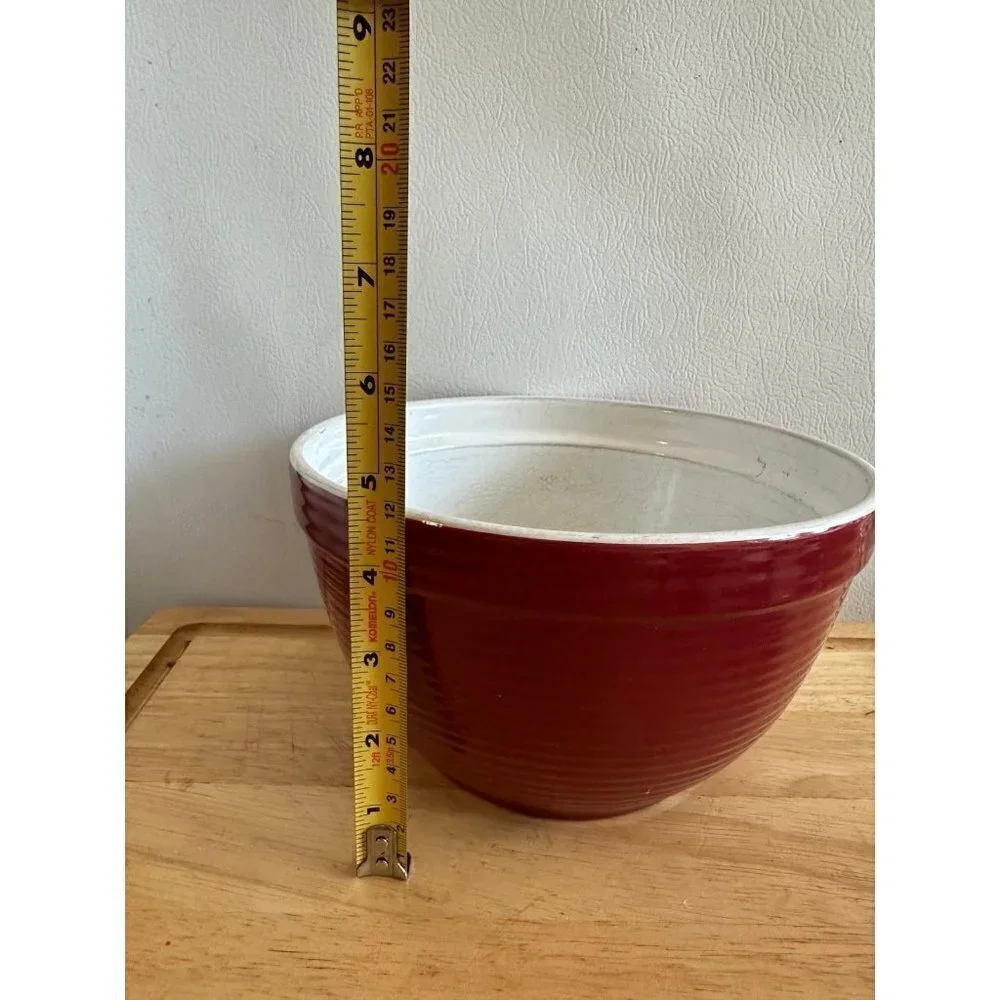 Crofton 2.43 qt Red Bowl
