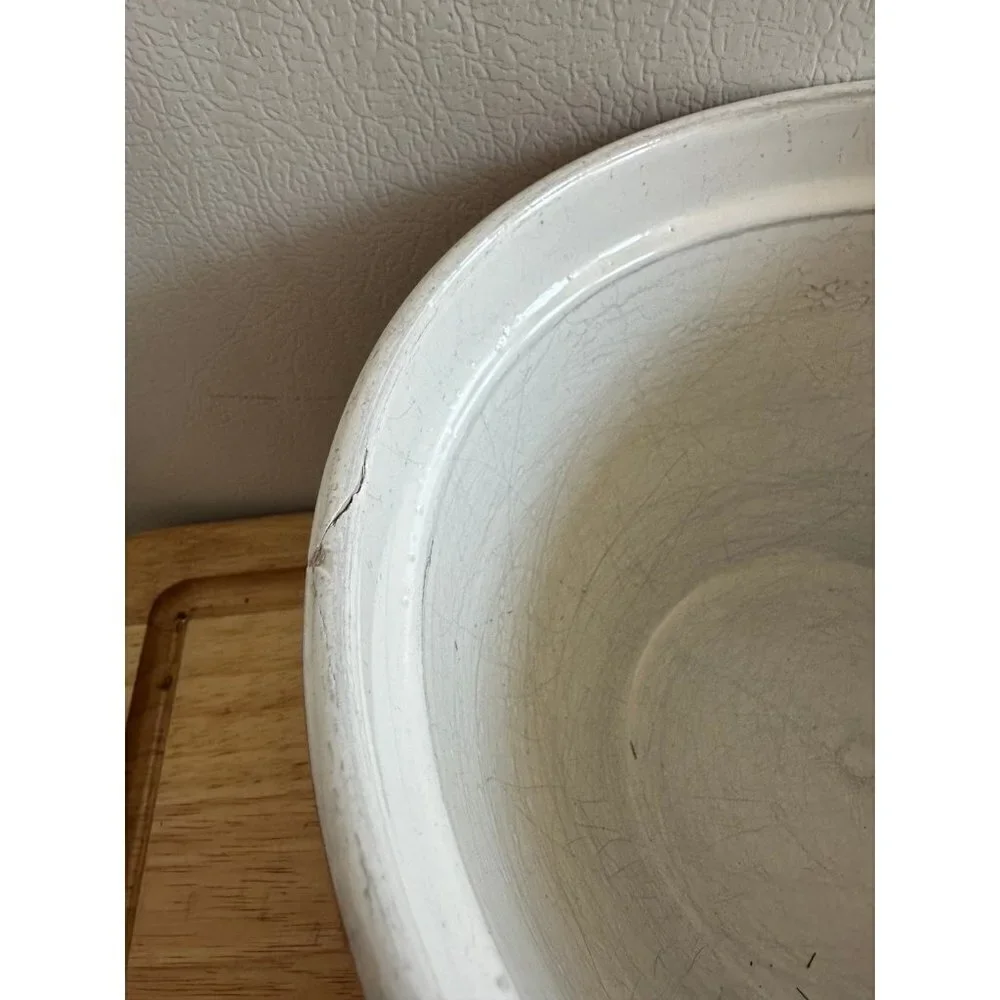 Crofton 2.43 qt Red Bowl