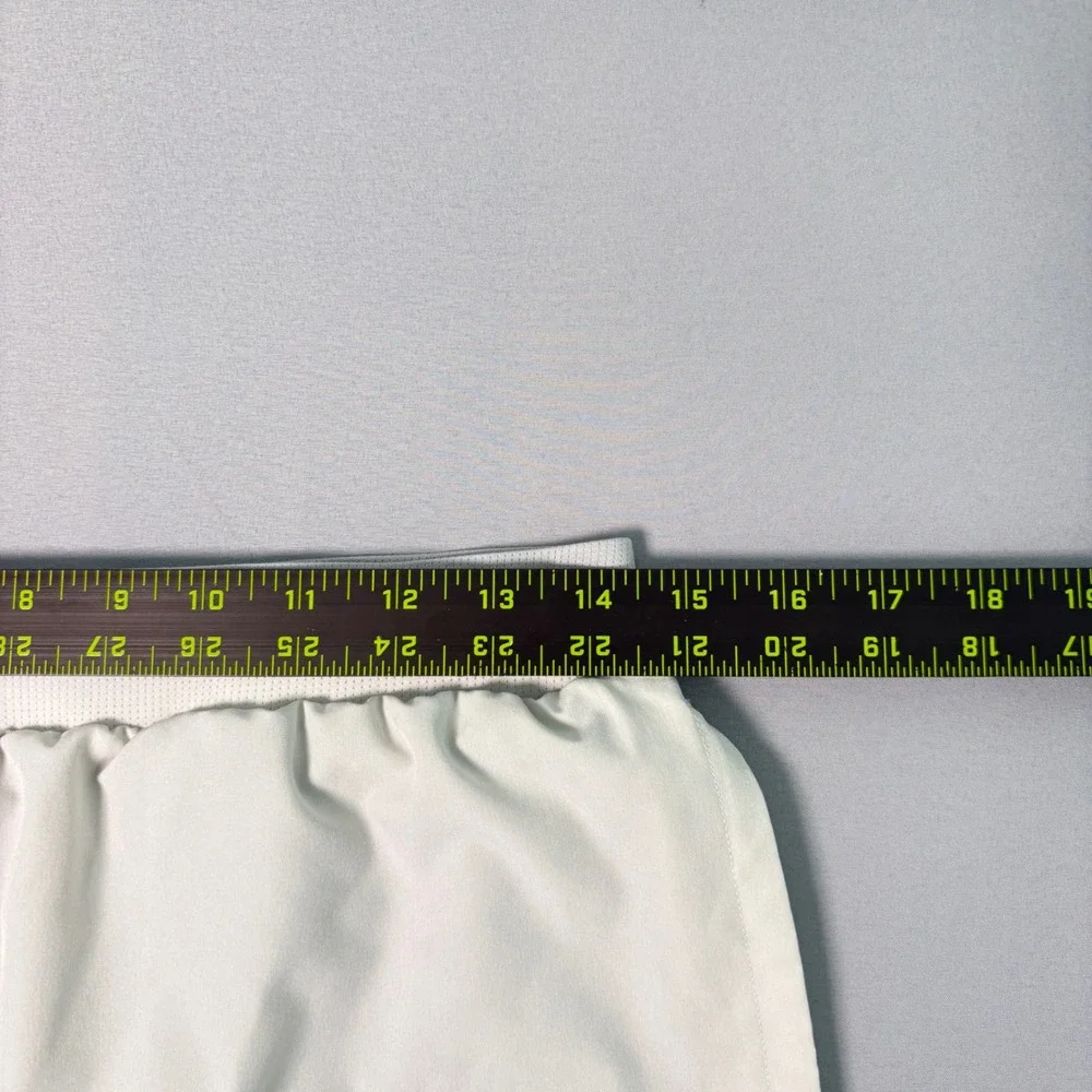 Fabletics textured measurements ensures