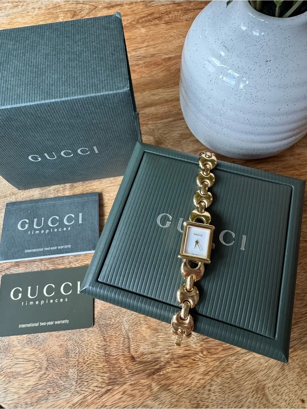 Gucci vintage 1800l