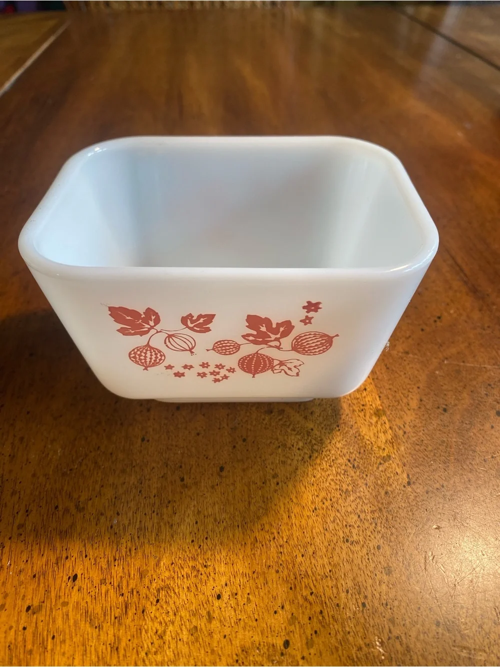 Pyrex Pink Gooseberry 501 Fridge Box