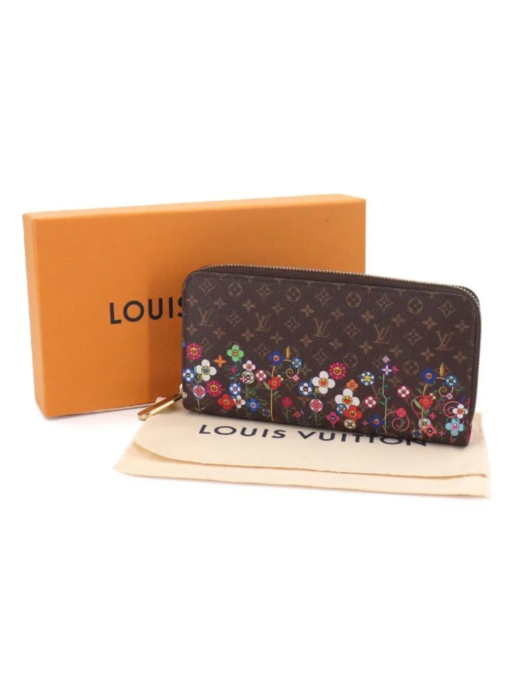 Louis Vuitton zippertype has 19