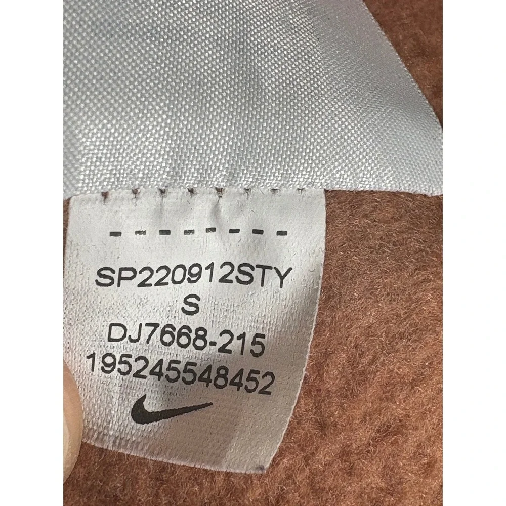 Nike features wear cotton