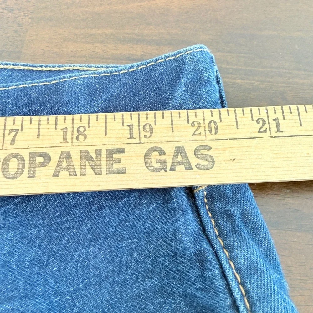 Levis streetwear styling hint