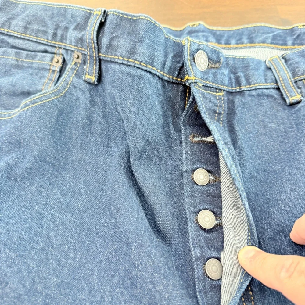 Levis americana weight measurements