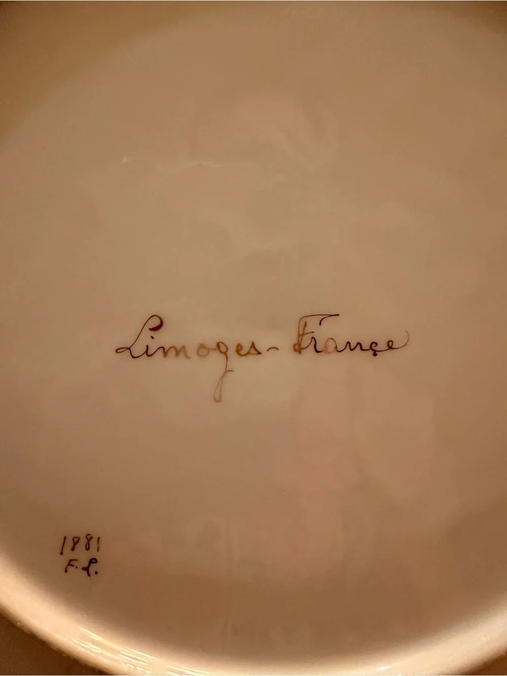 Limoges elegant round