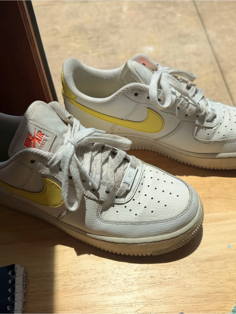 Nike Low-Top Sneakers White with Yellow Swoosh