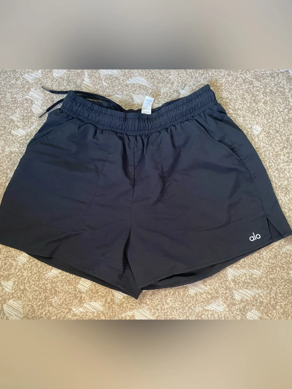 ALO Yoga lightweight athletic