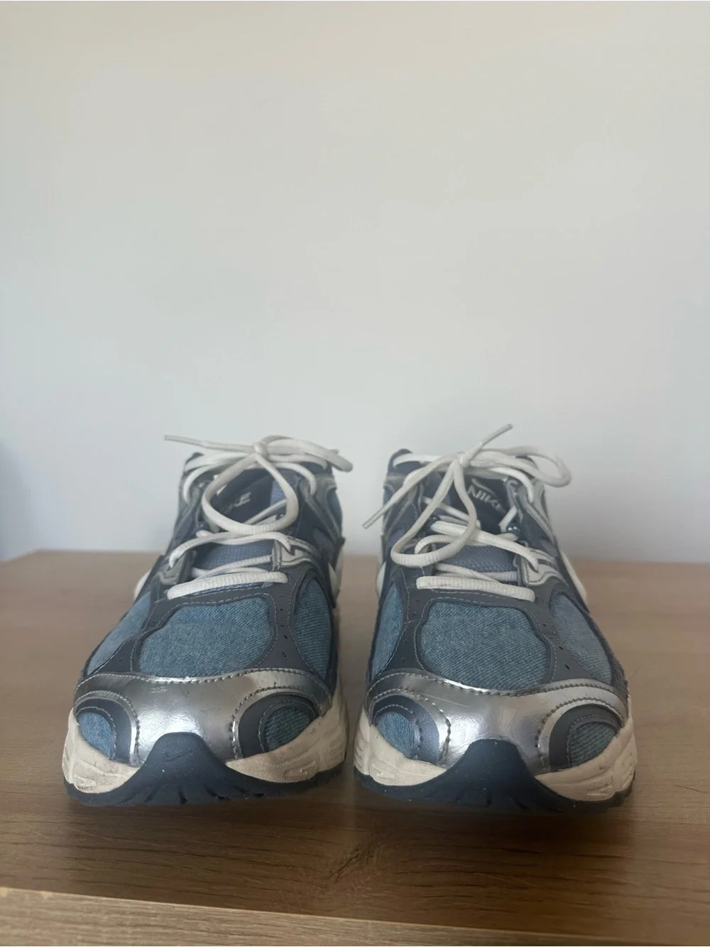 Nike V5 RNR Denim Sneaker