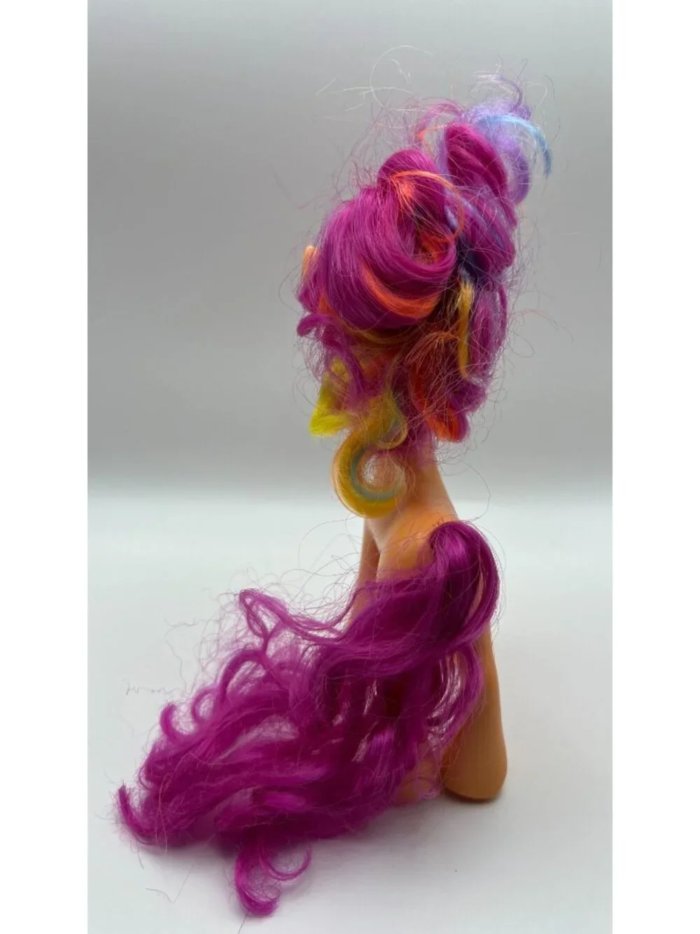My Little Pony Sunny Starscout 2021 Figure With Colorful Hair & Cutie Mark