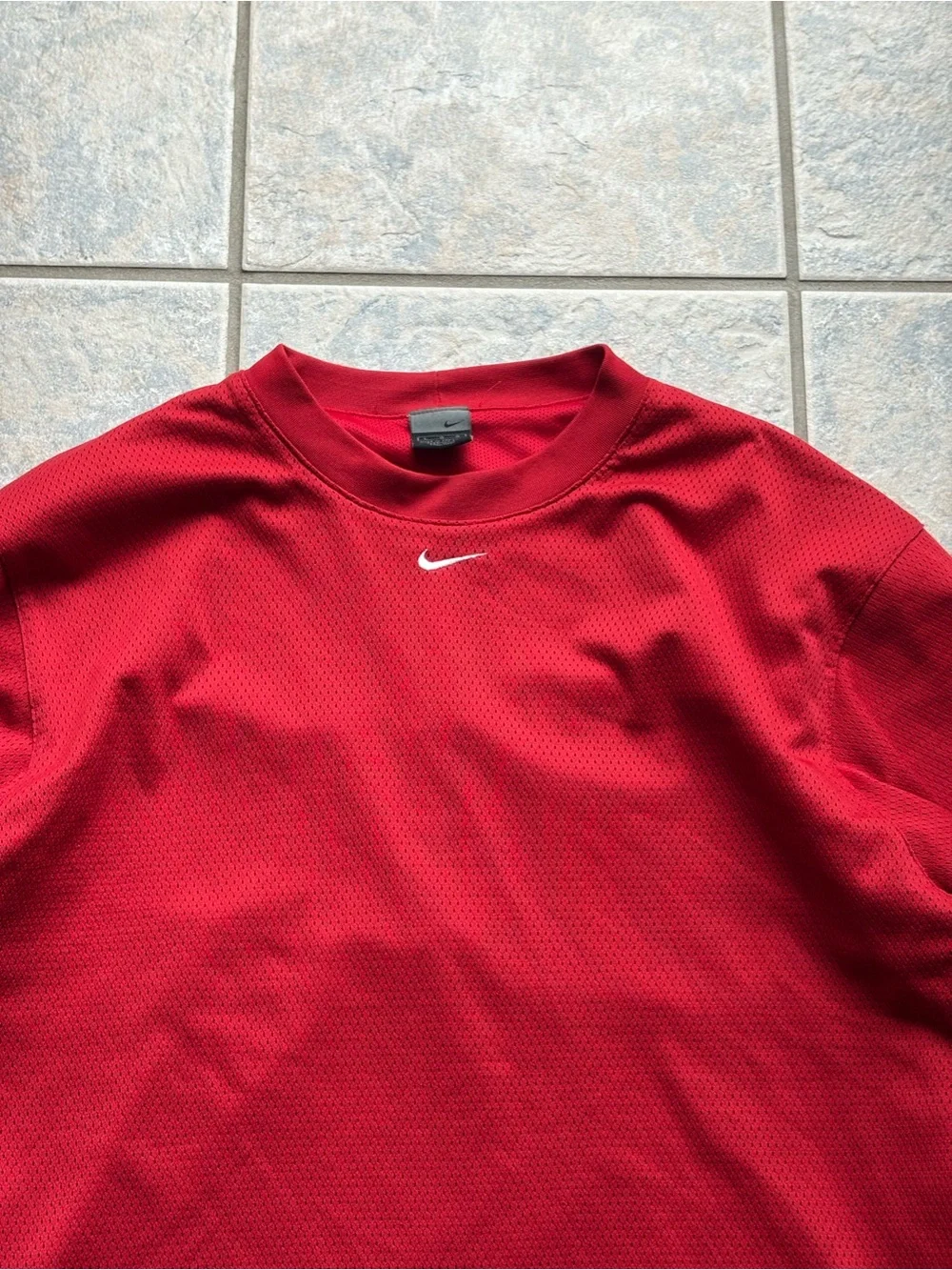 VINTAGE NIKE LONG SLEEVE T SHIRT CENTER SWOOSH NIKE HOOPS