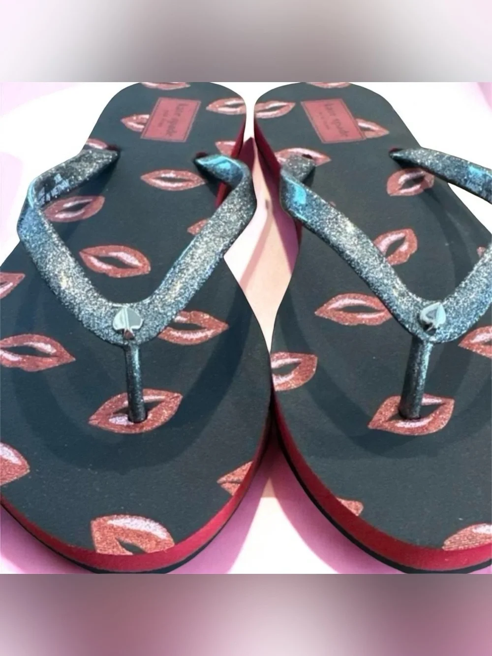 Like New ~ Black Flip Flops W/Pink Lip Print & Glitter Blue Straps ~ Size 10